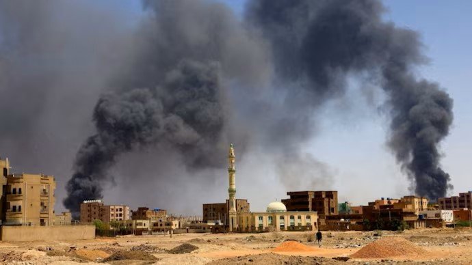 Smoke rises above buildings after aerial bombardment, during clashes between the paramilitary Rapid Support Forces and the army in Khartoum North, Sudan, May 1, 2023. Picture Credits: Reuters